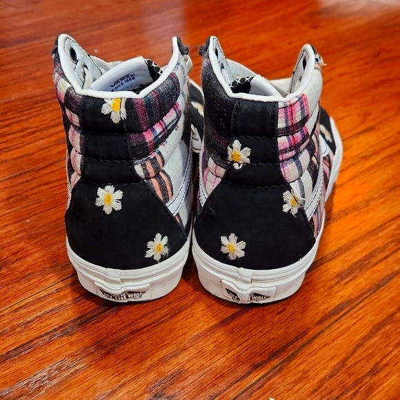 VANS Floral Plaid Patchwork HiTop Sneakers - Picture 4 of 7